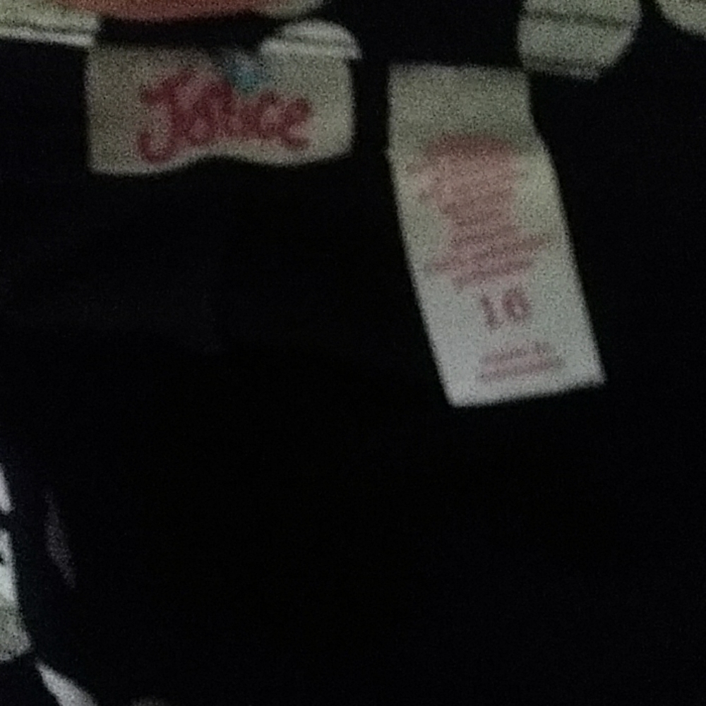 Skirt - Picture 2 of 3
